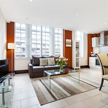 Club Living - Barbican Apartments لندن المظهر الخارجي الصورة