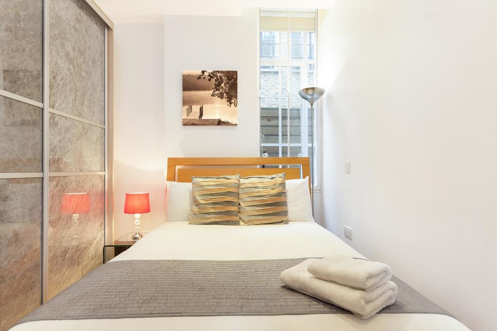 Club Living - Barbican Apartments لندن المظهر الخارجي الصورة